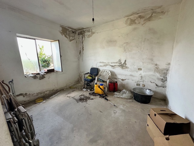 Casa indipendente con giardino a Barcellona Pozzo di Gotto