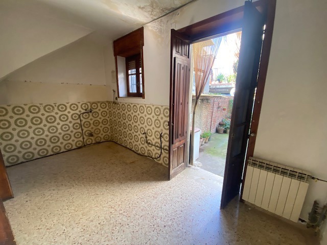 Casa indipendente da ristrutturare a Barcellona Pozzo di Gotto