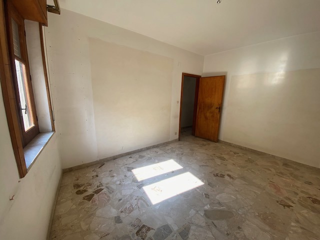 Casa indipendente da ristrutturare a Barcellona Pozzo di Gotto