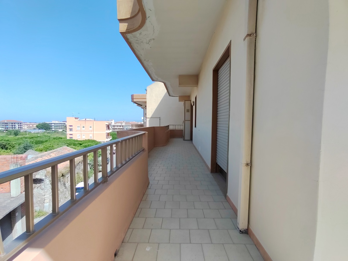 Quadrilocale in vendita a Barcellona Pozzo di Gotto