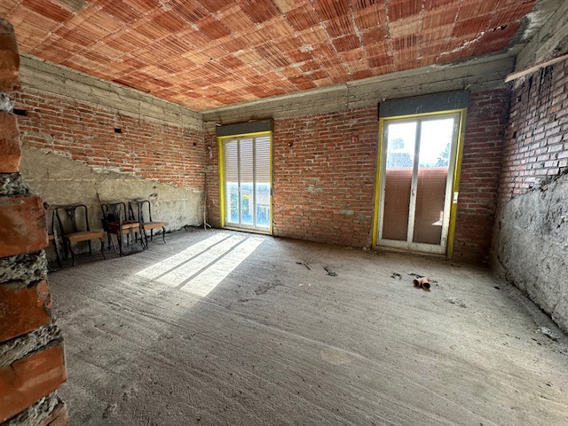 Casa indipendente con giardino a Barcellona Pozzo di Gotto