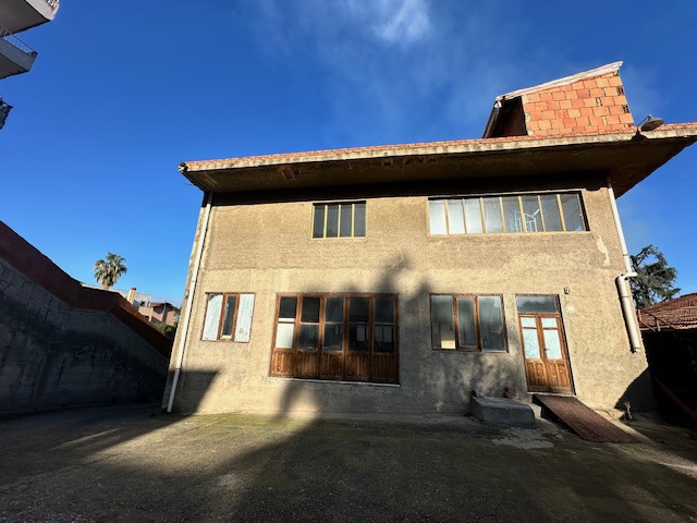 Magazzino in vendita a Barcellona Pozzo di Gotto