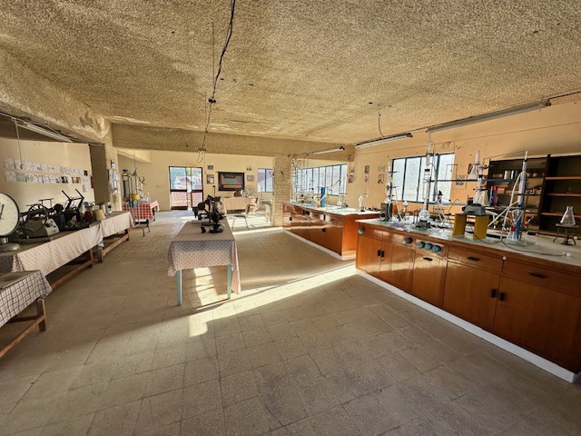 Magazzino in vendita a Barcellona Pozzo di Gotto