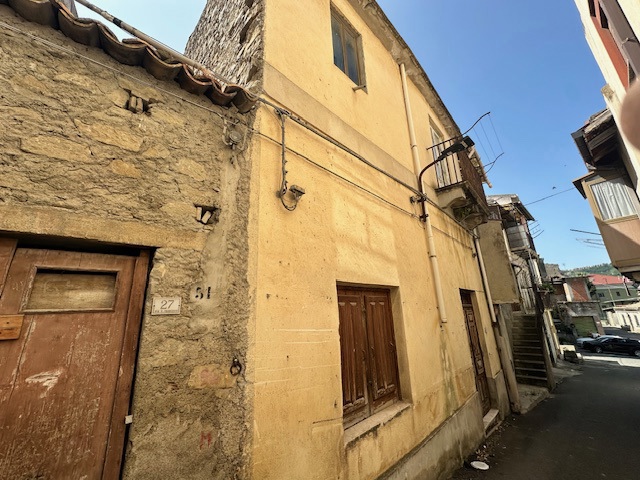 Casa indipendente in vendita a Basic
