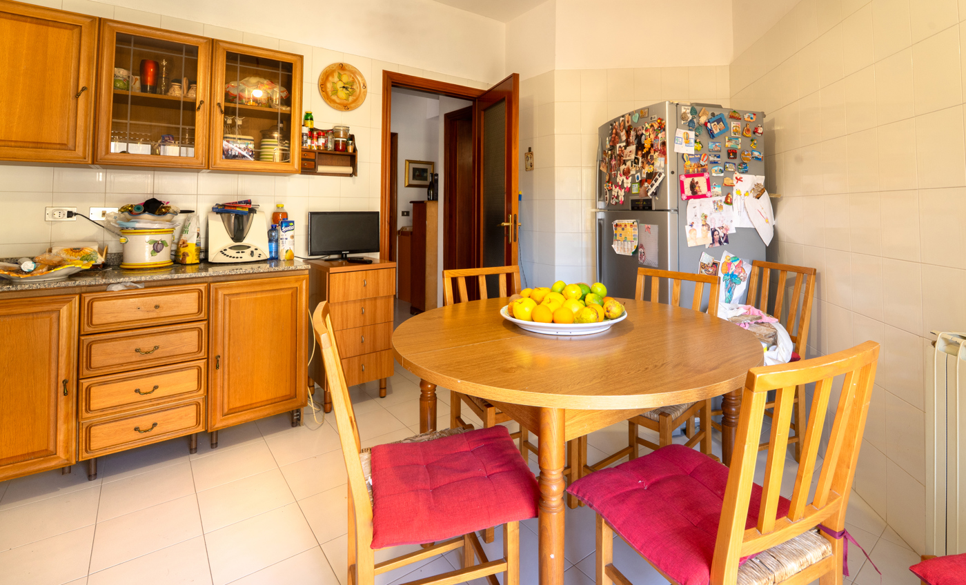 Quadrilocale in vendita a Barcellona Pozzo di Gotto