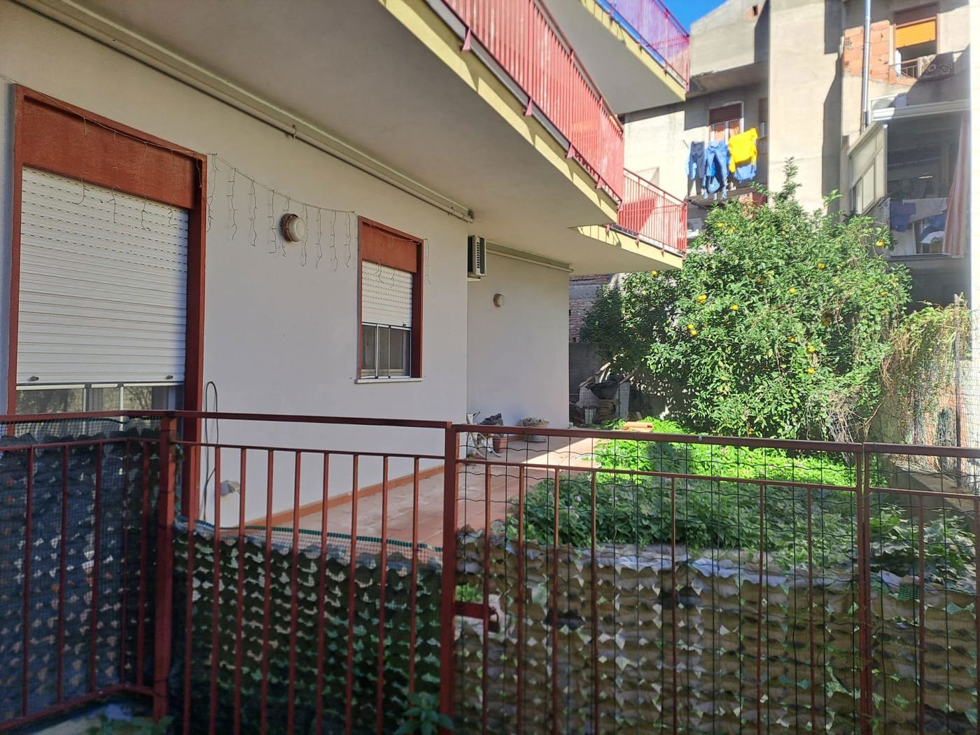 Quadrilocale con giardino a Barcellona Pozzo di Gotto