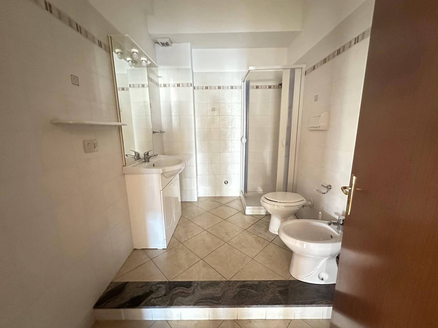 Negozio in affitto a Barcellona Pozzo di Gotto