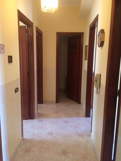 Quadrilocale arredato in affitto a Basic