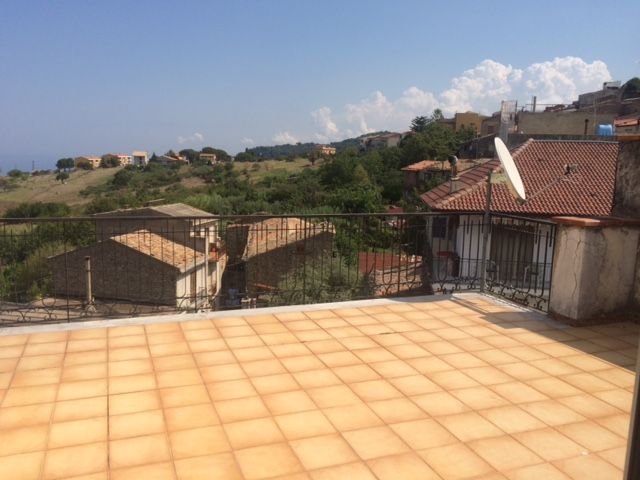 Quadrilocale arredato in affitto a Basic