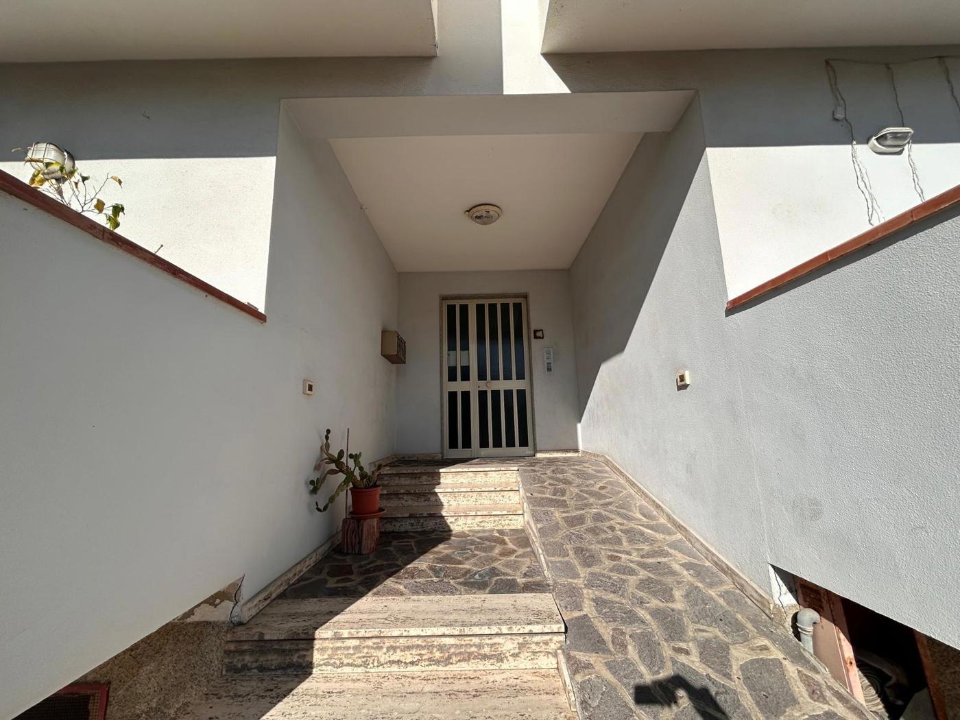 Quadrilocale in vendita a Barcellona Pozzo di Gotto