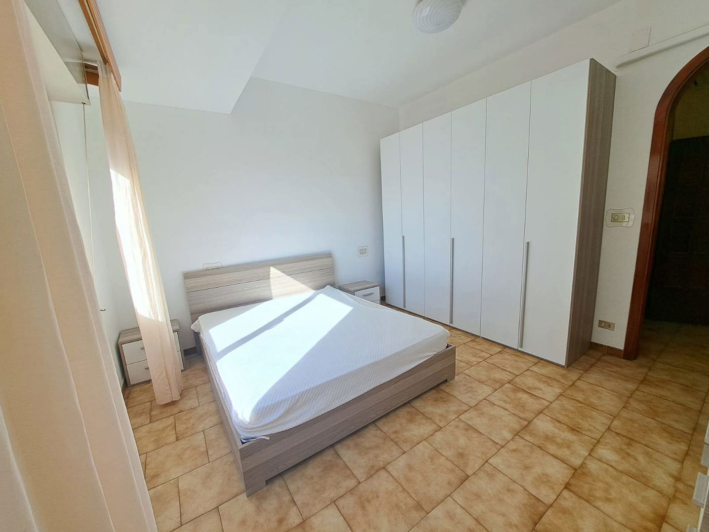 Quadrilocale in vendita a Barcellona Pozzo di Gotto