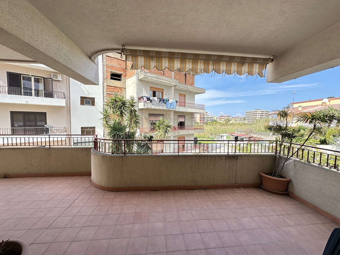 Quadrilocale in vendita a Barcellona Pozzo di Gotto