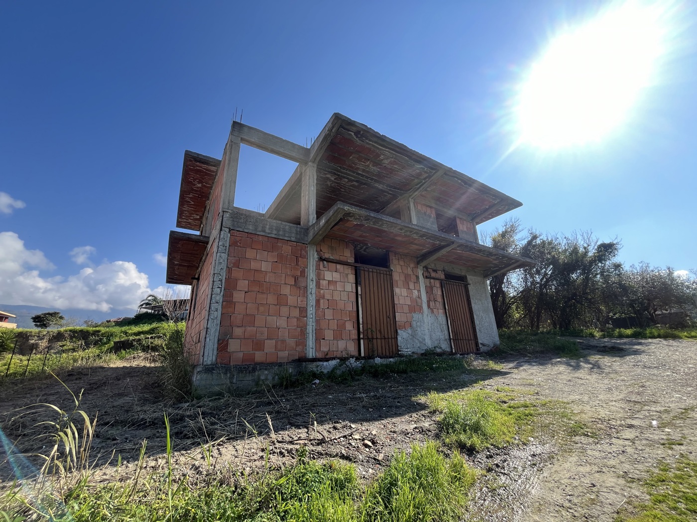 Villa con giardino a Barcellona Pozzo di Gotto
