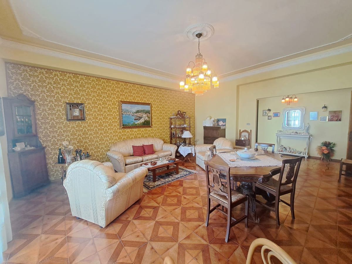 Appartamento in vendita a Barcellona Pozzo di Gotto