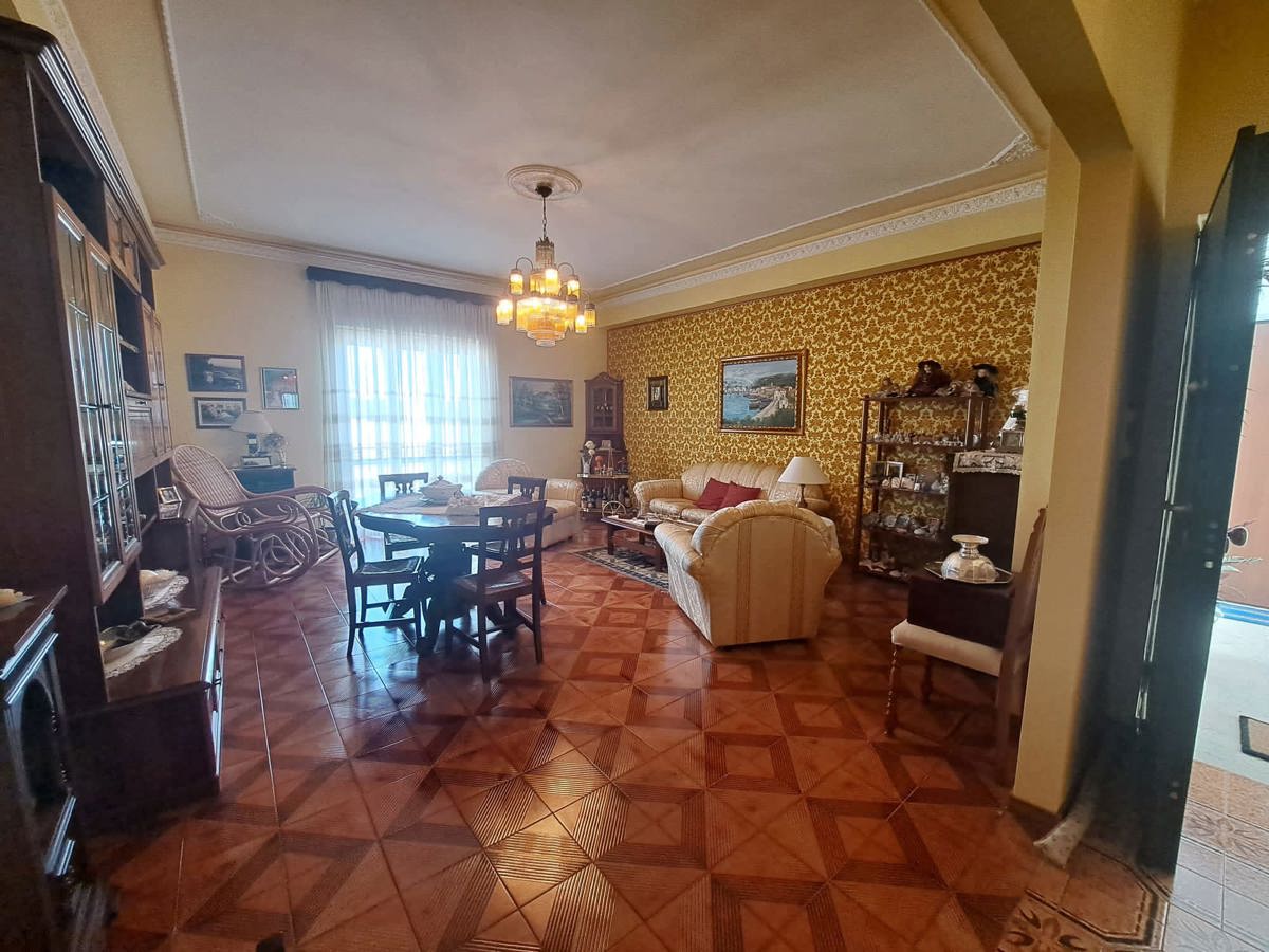 Appartamento in vendita a Barcellona Pozzo di Gotto