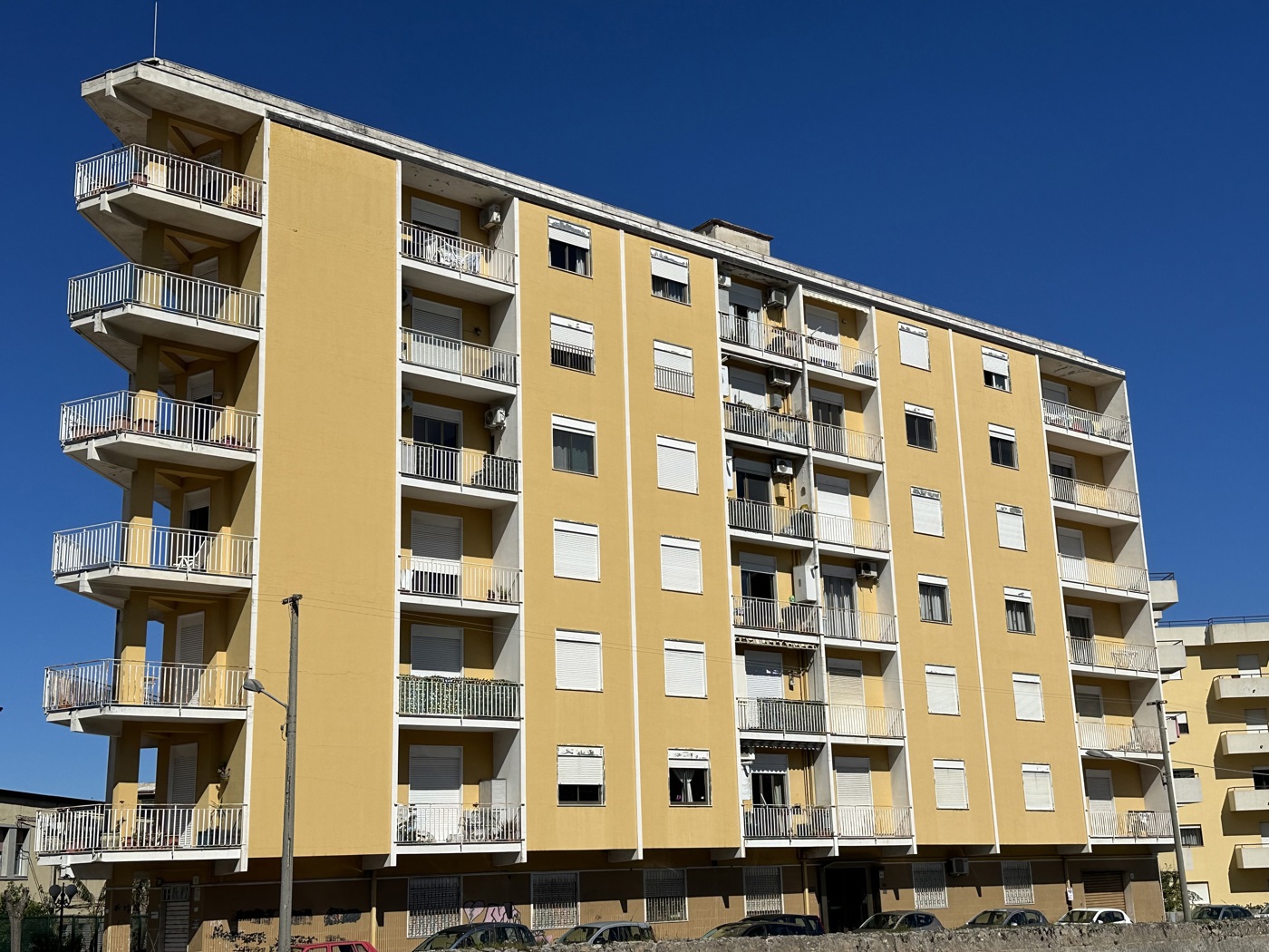 Quadrilocale in vendita a Barcellona Pozzo di Gotto