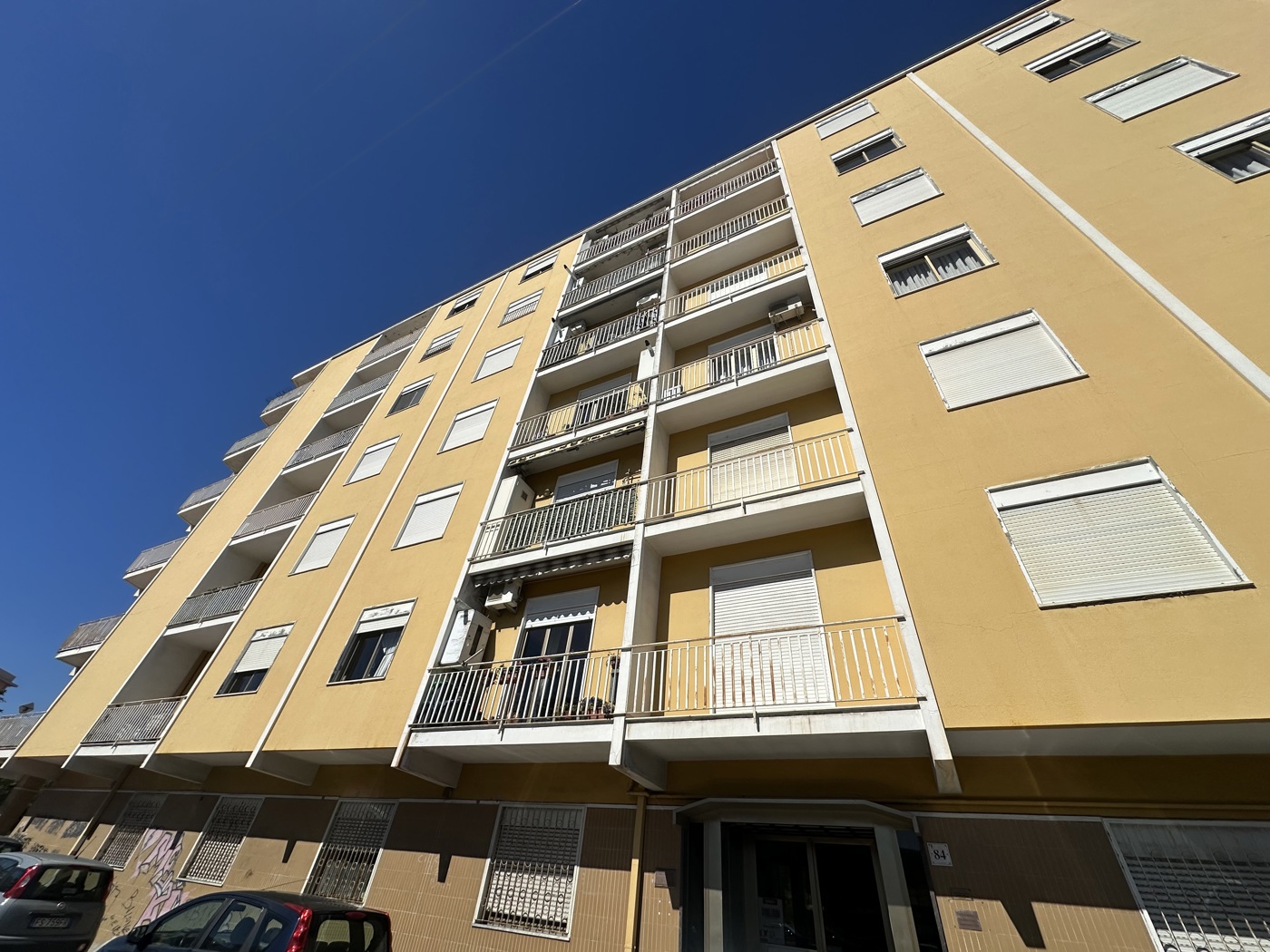 Quadrilocale in vendita a Barcellona Pozzo di Gotto