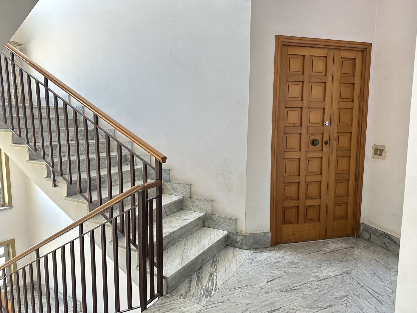 Quadrilocale in vendita a Barcellona Pozzo di Gotto