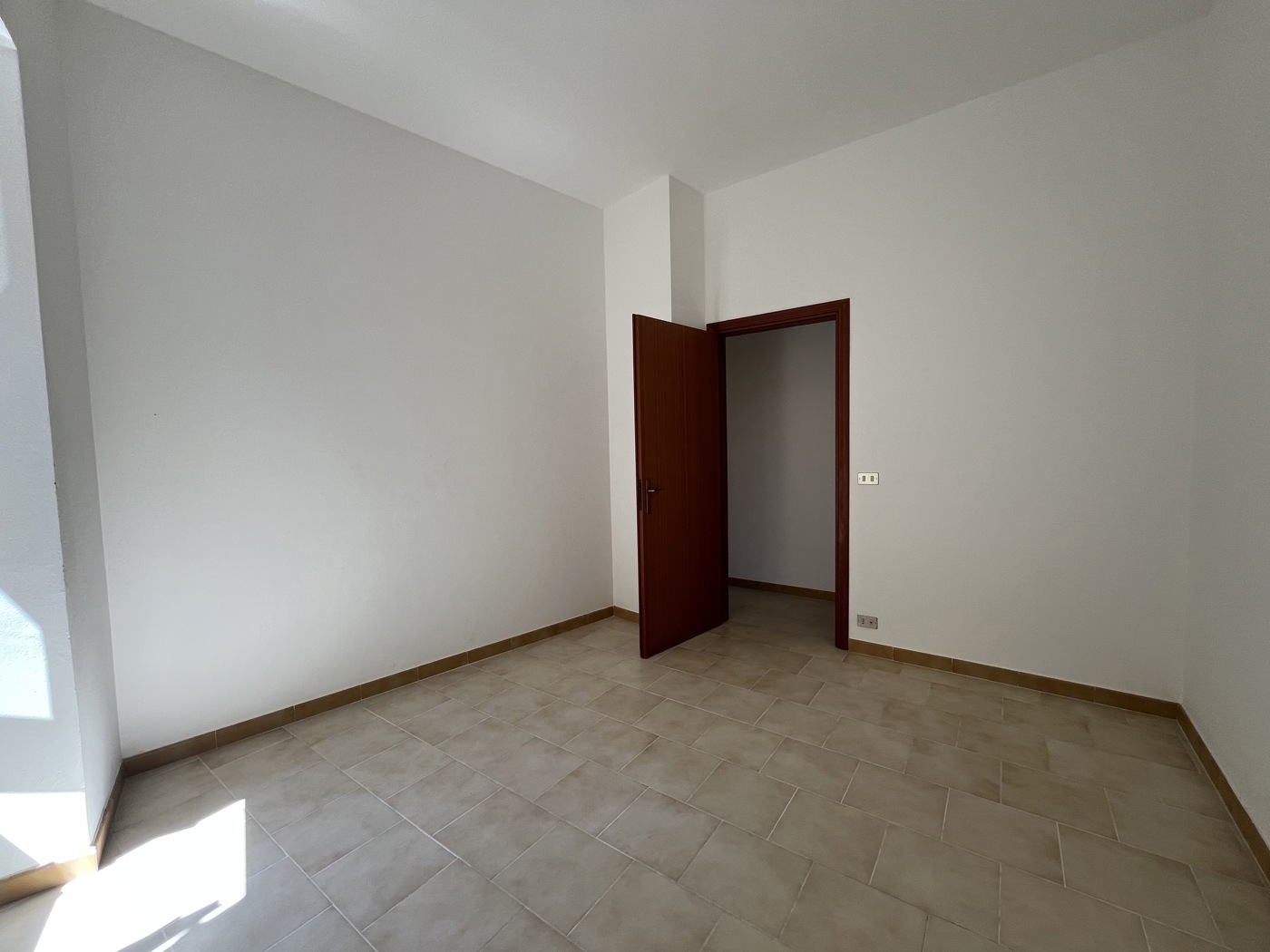 Quadrilocale in vendita a Barcellona Pozzo di Gotto