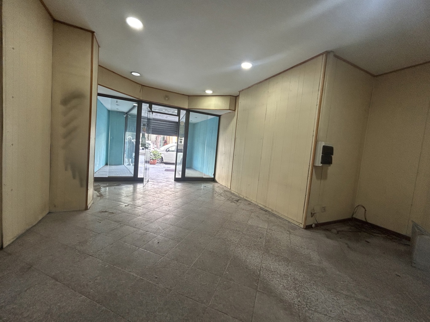 Negozio in affitto a Barcellona Pozzo di Gotto