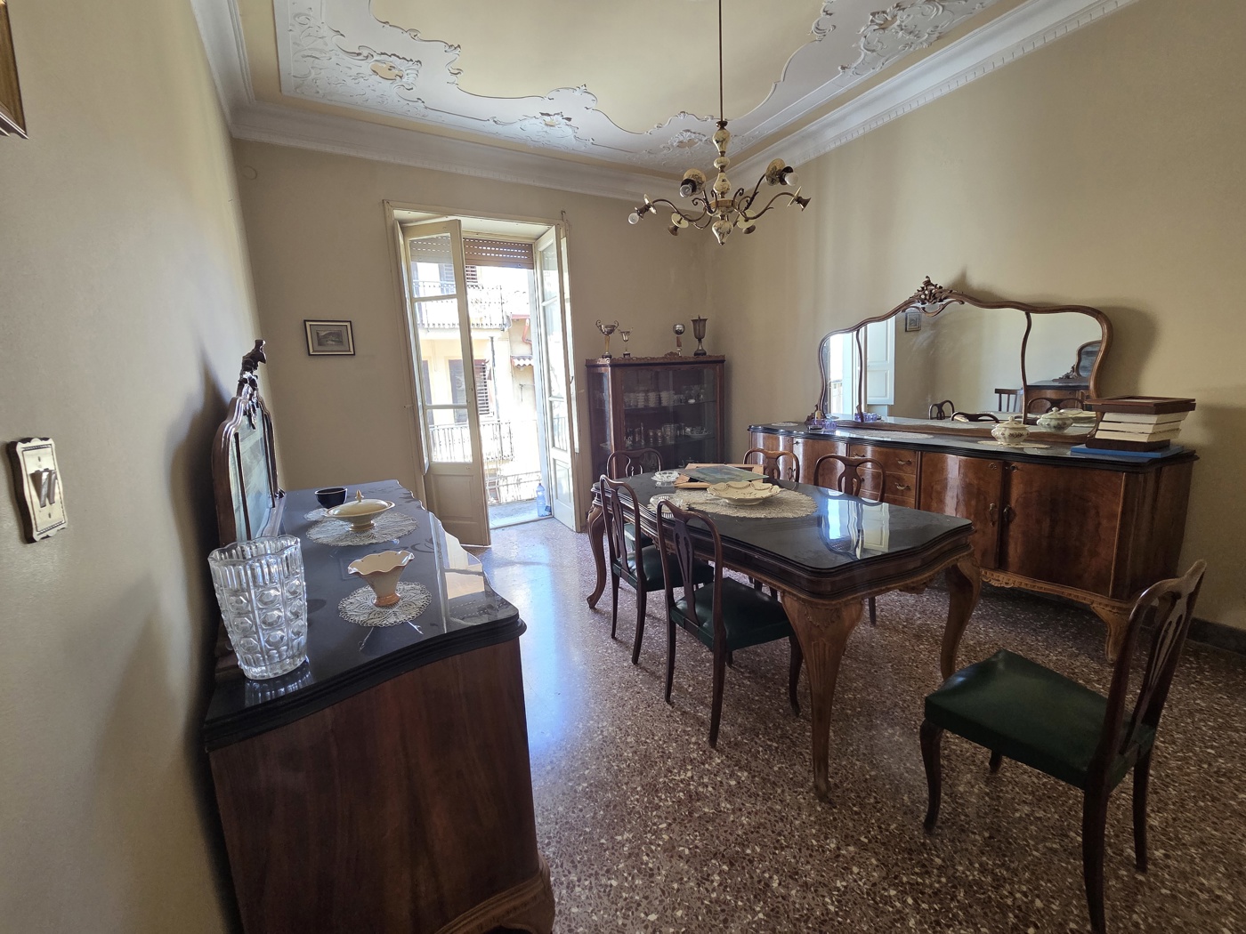 Casa indipendente in vendita a Basic�