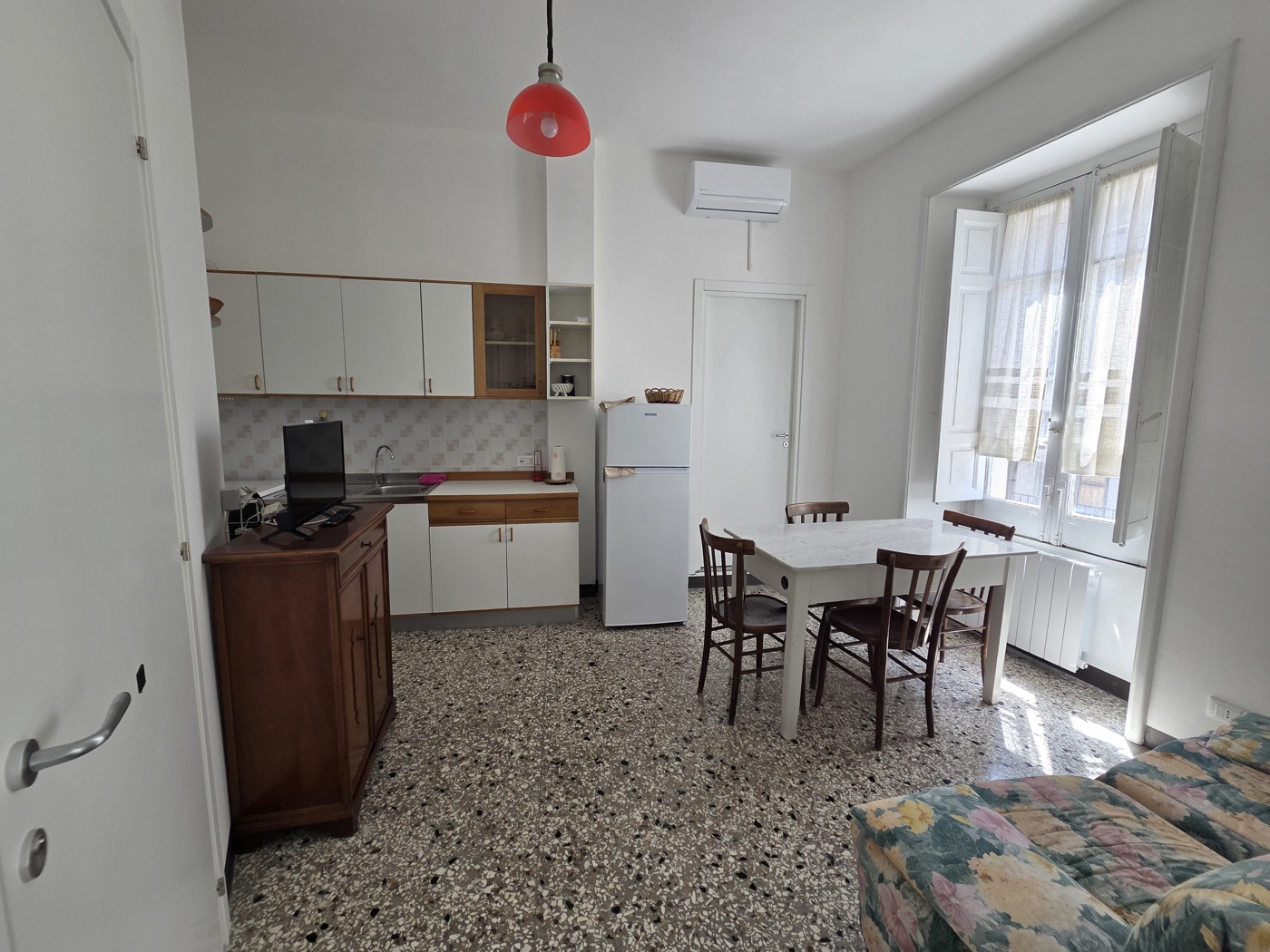 Casa indipendente in vendita a Basic�