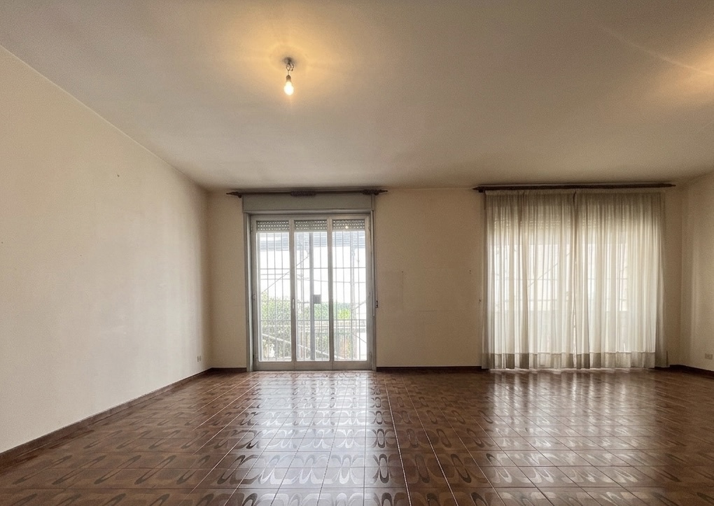 Quadrilocale in vendita a Barcellona Pozzo di Gotto