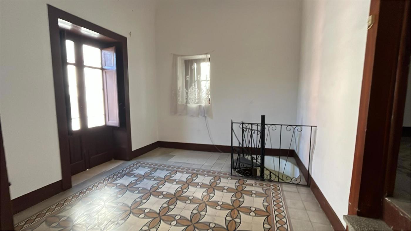 Casa indipendente da ristrutturare a Barcellona Pozzo di Gotto