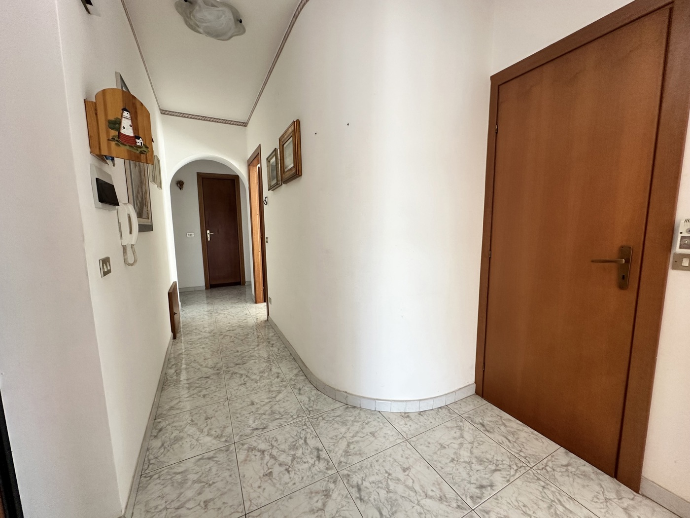 Quadrilocale in vendita a Barcellona Pozzo di Gotto