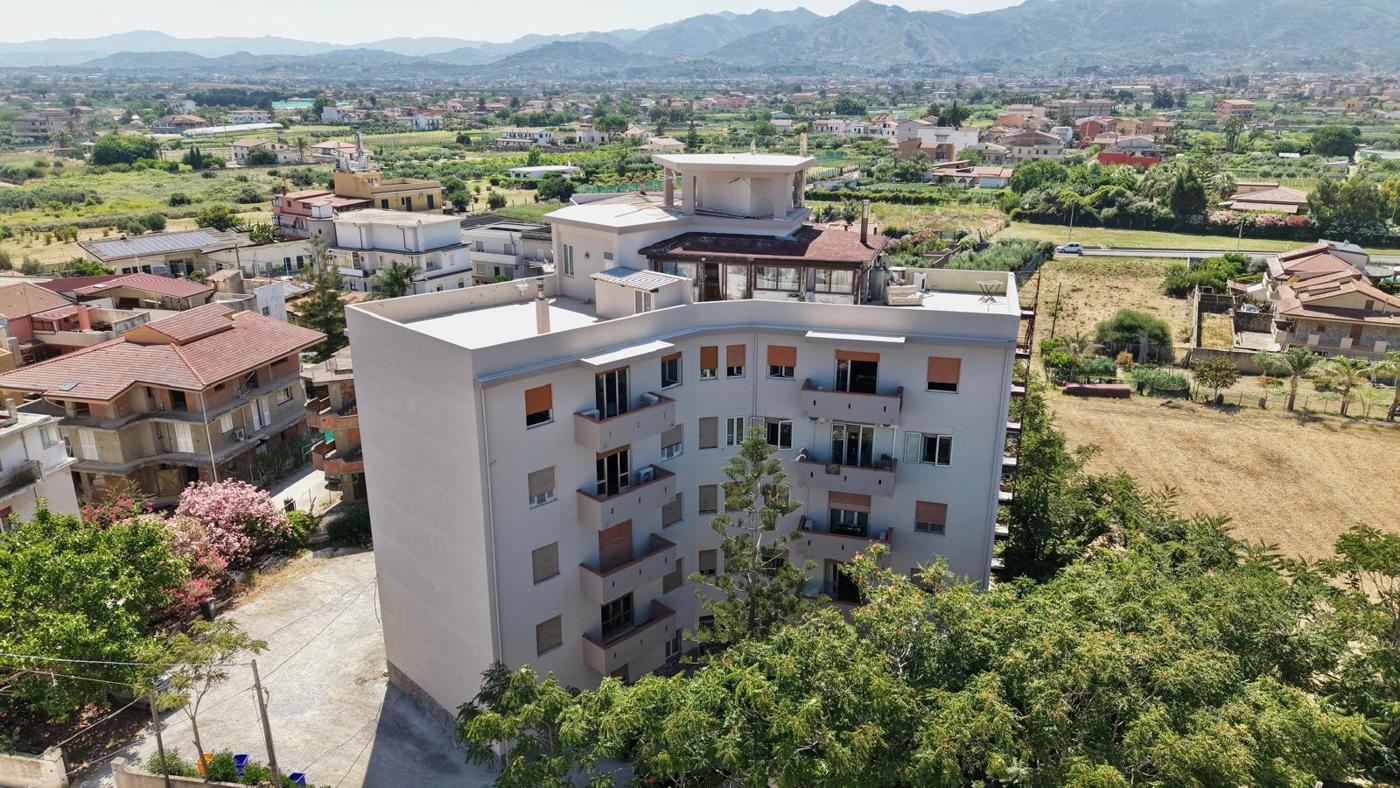 Quadrilocale in vendita a Barcellona Pozzo di Gotto