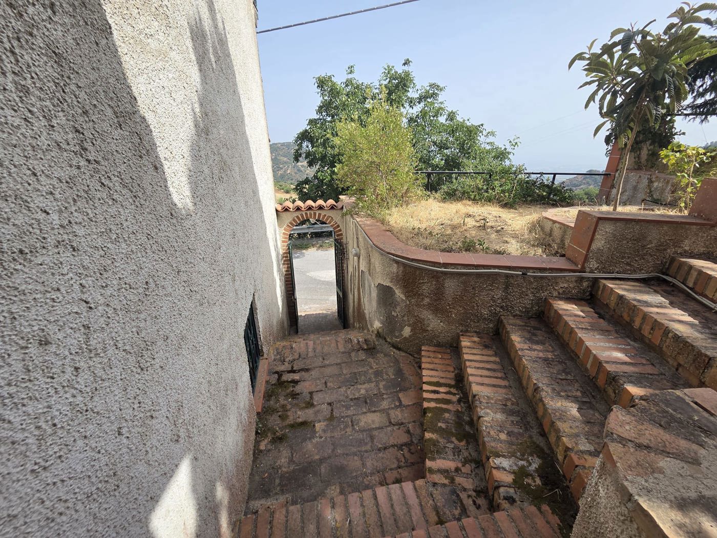 Casa indipendente in vendita a Basic�