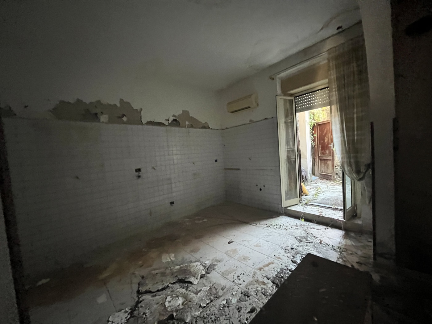 Casa indipendente da ristrutturare a Barcellona Pozzo di Gotto