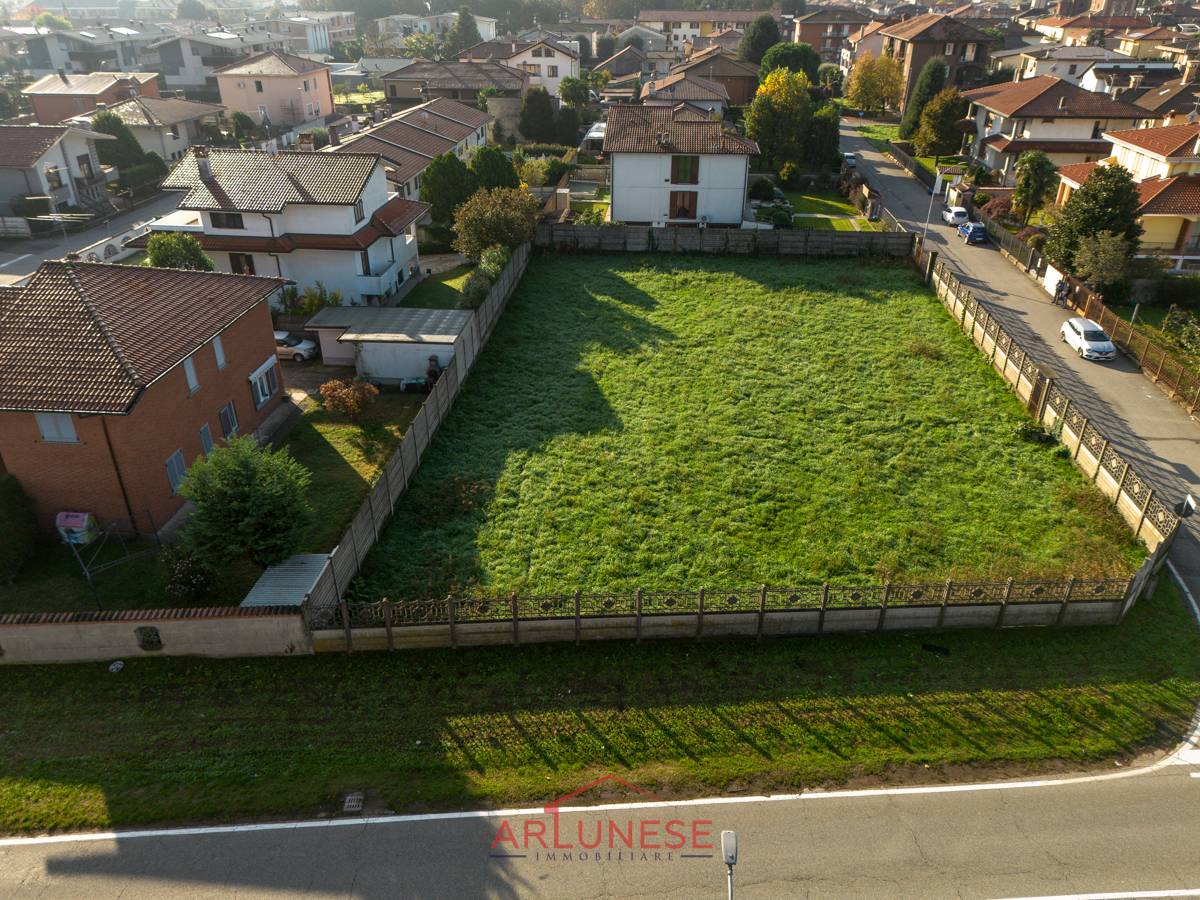 Terreno in vendita a Casorezzo