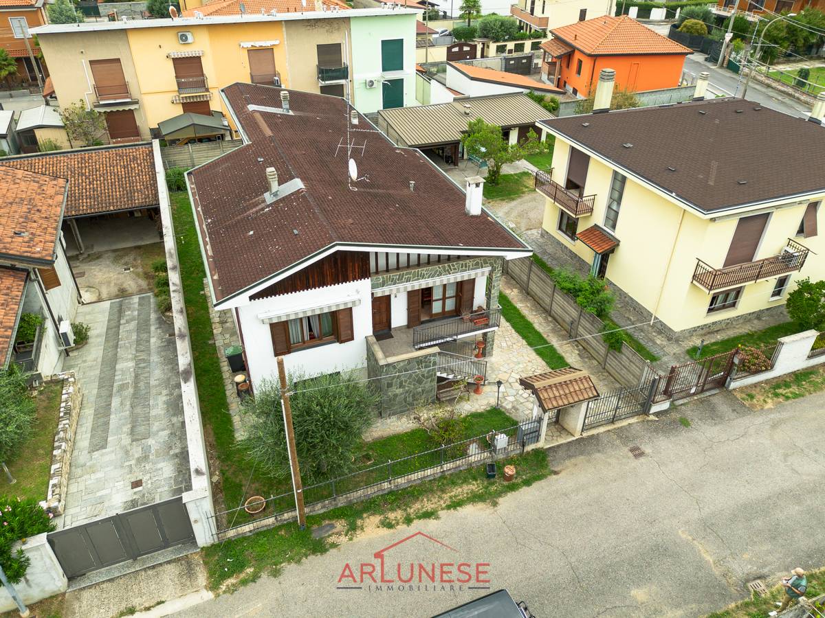 Villa in vendita a Parabiago