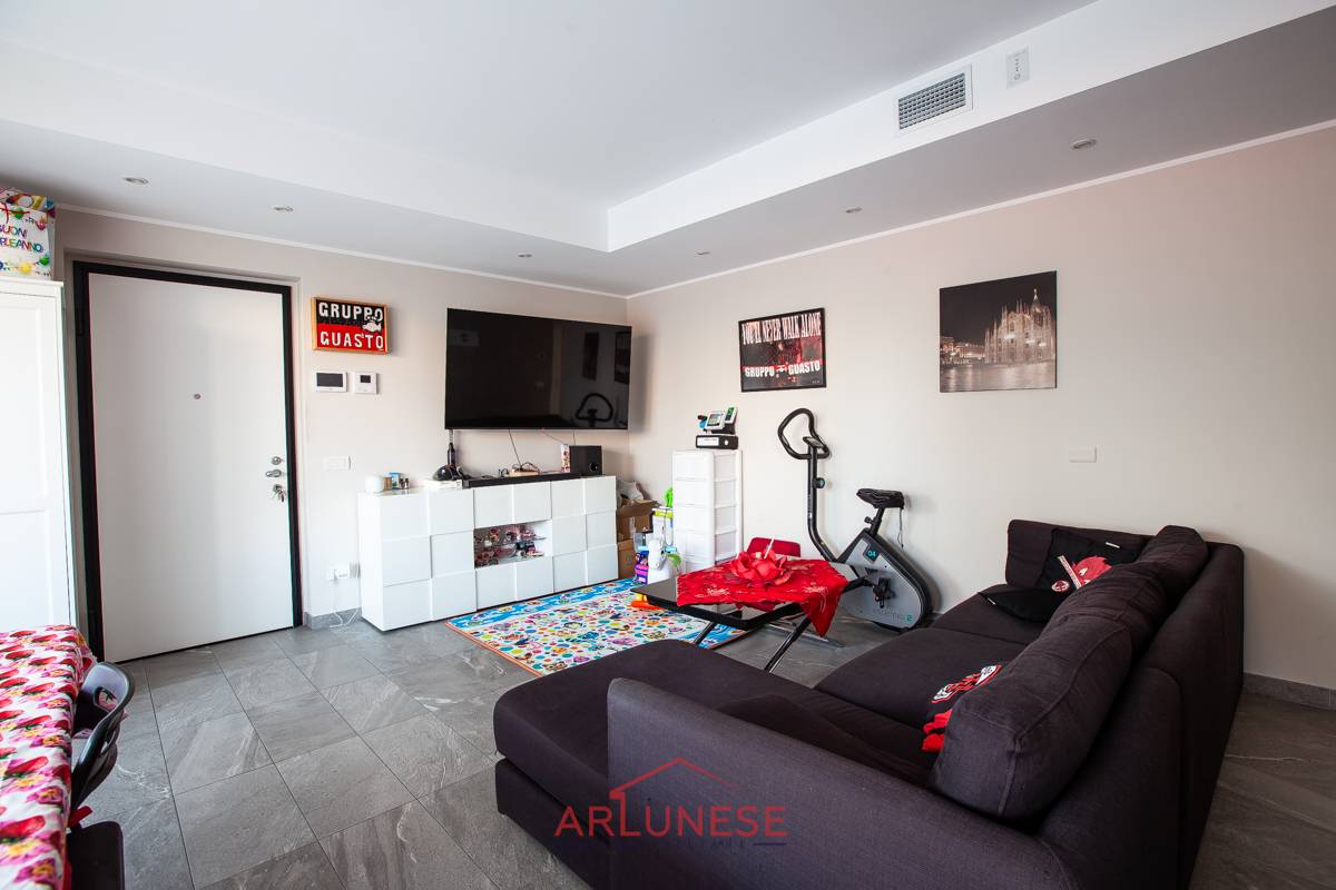 Appartamento in vendita a Parabiago, Ravello