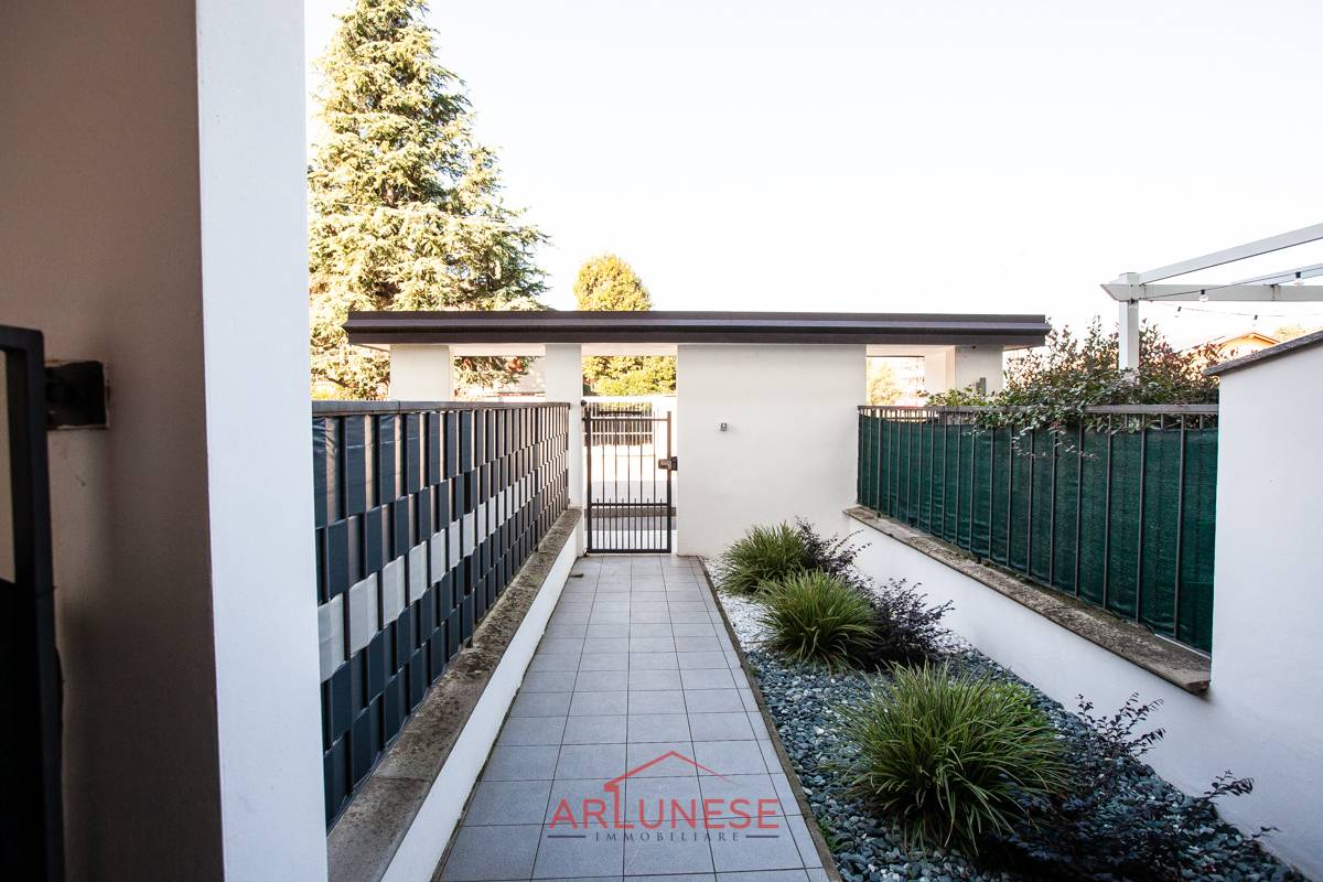 Appartamento in vendita a Busto Garolfo