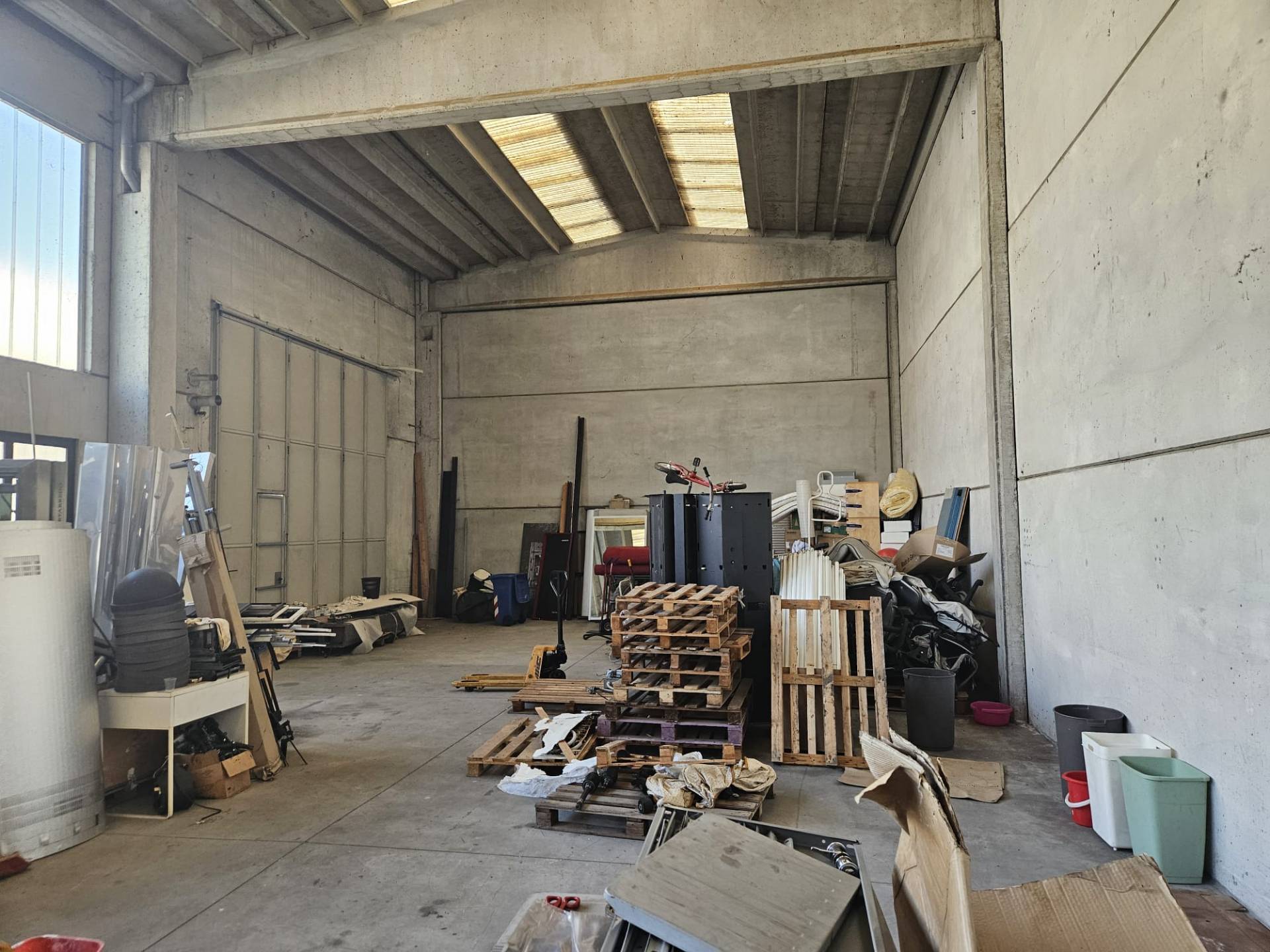 Capannone in vendita a Santo Stefano Ticino