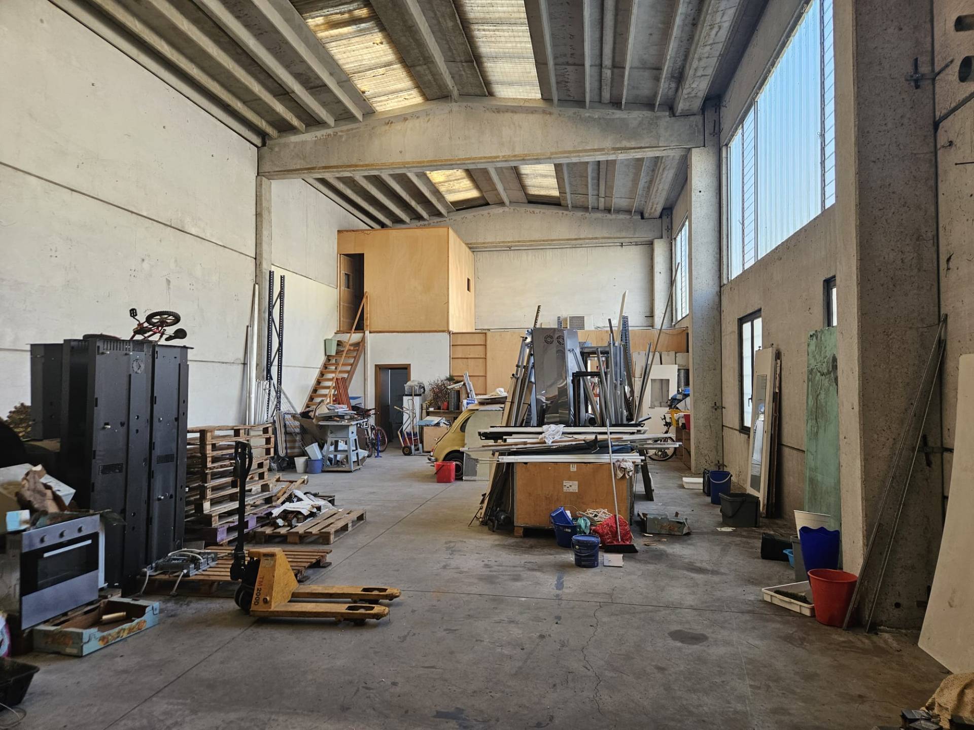 Capannone in vendita a Santo Stefano Ticino