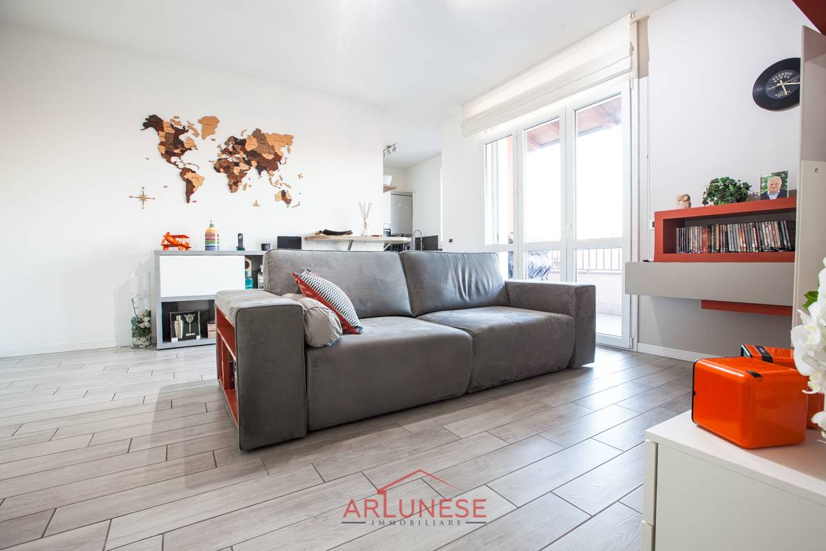 Appartamento in vendita a Parabiago, Villastanza