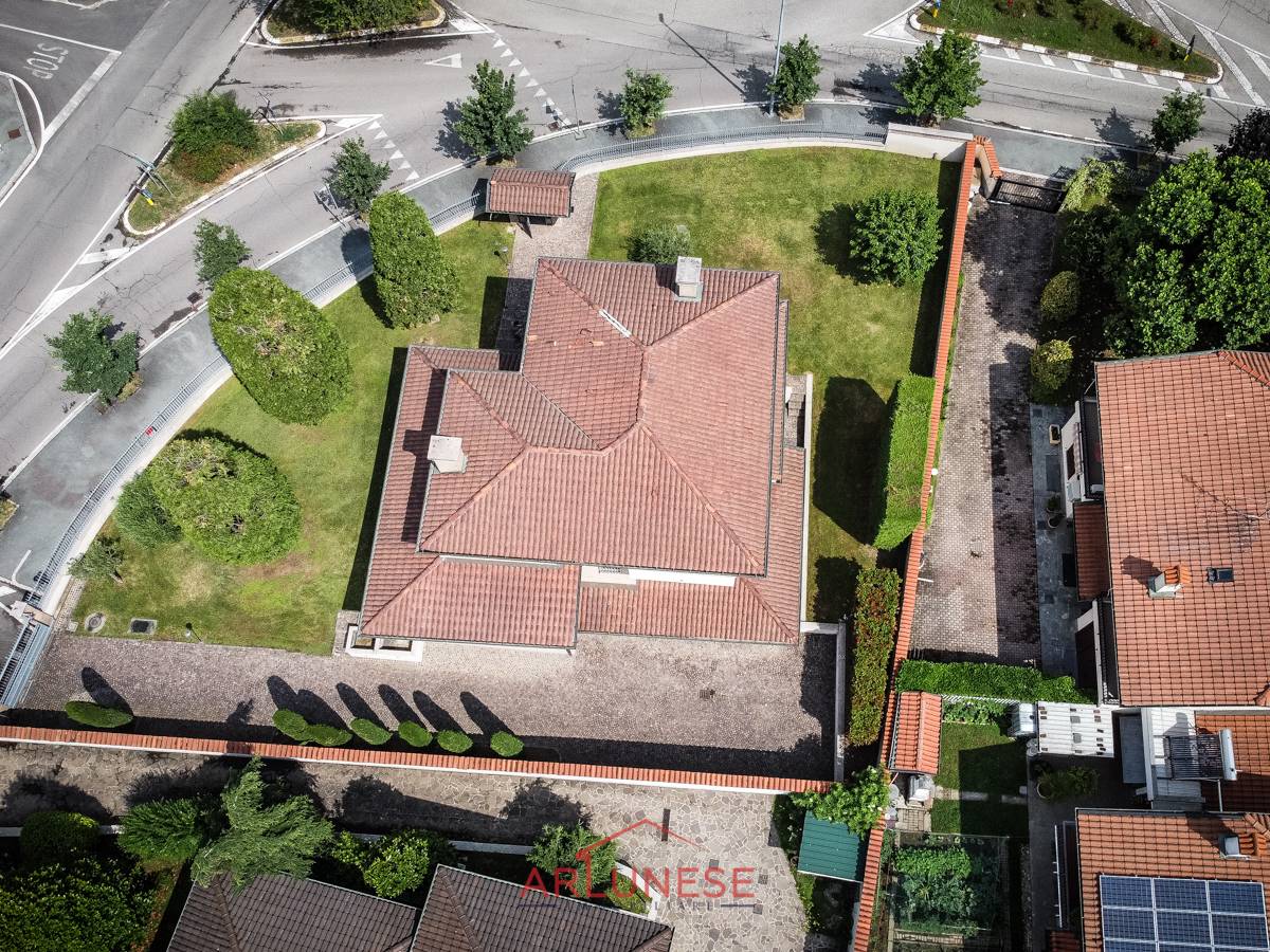 Villa in vendita a Arluno