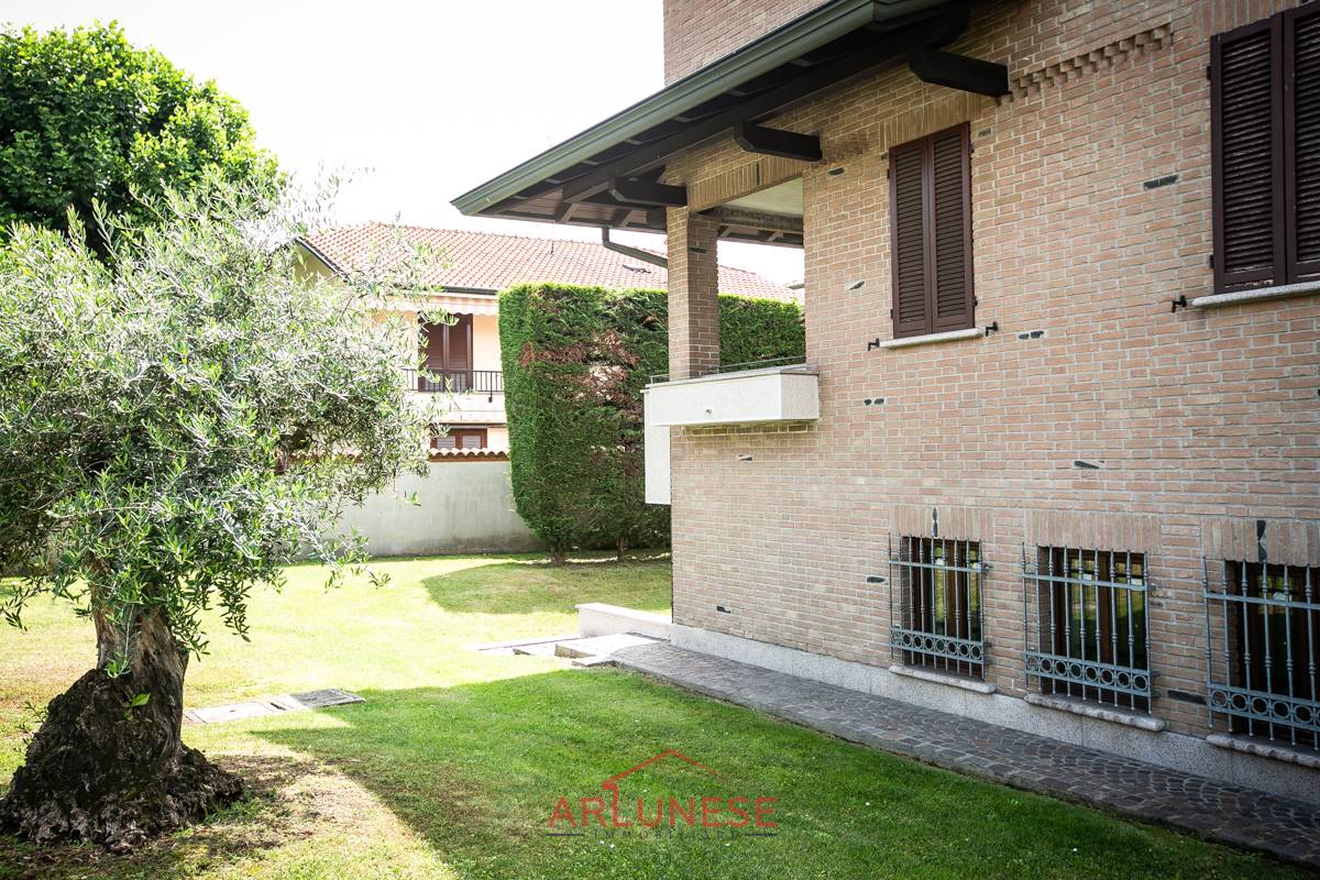 Villa in vendita a Arluno