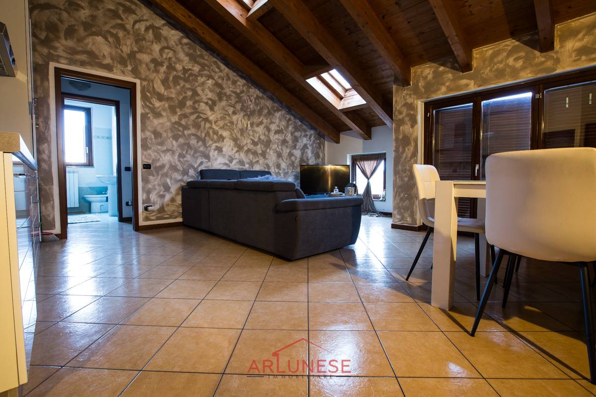 Appartamento in vendita a Ossona