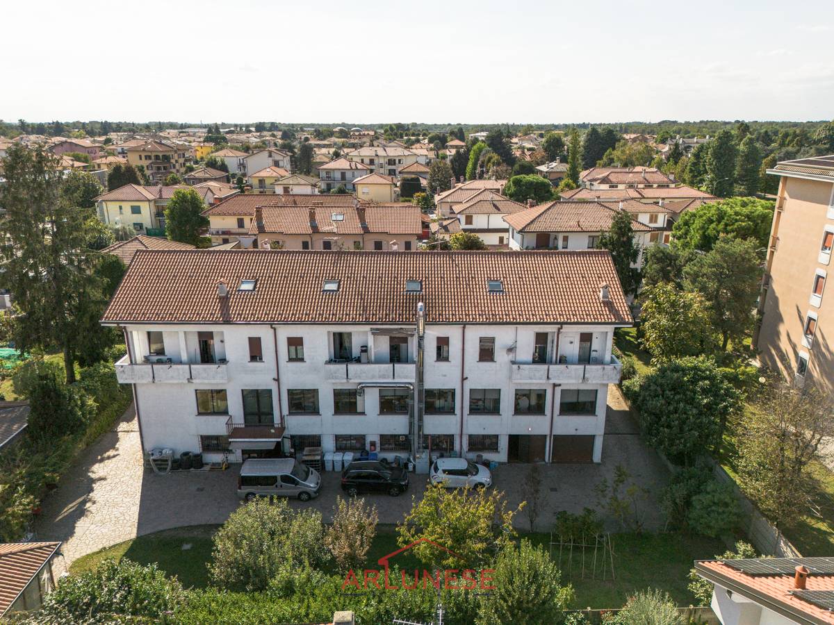 Villa in vendita a Parabiago