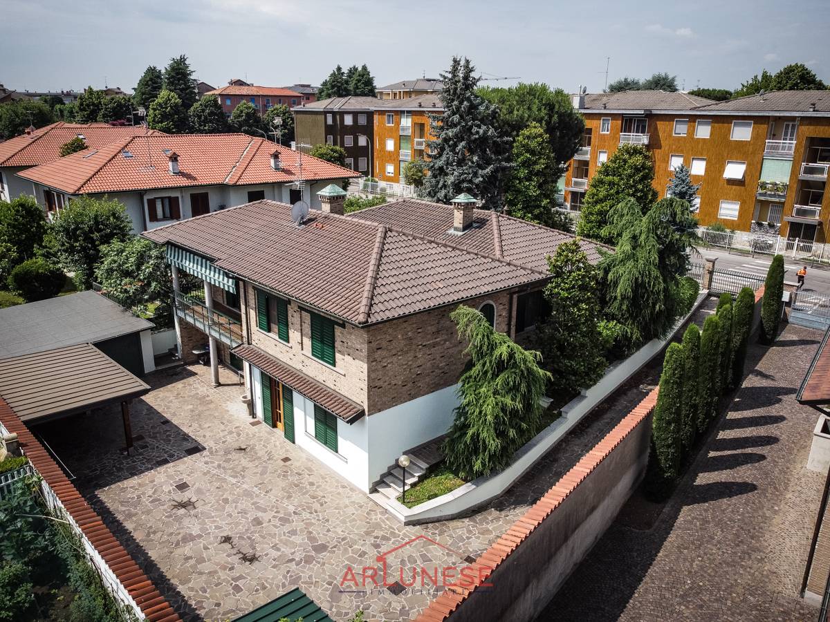 Villa in vendita a Arluno