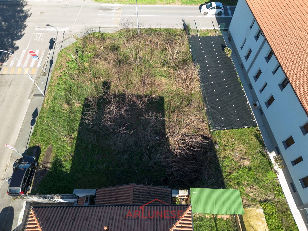 Terreno edificabile in vendita a Parabiago