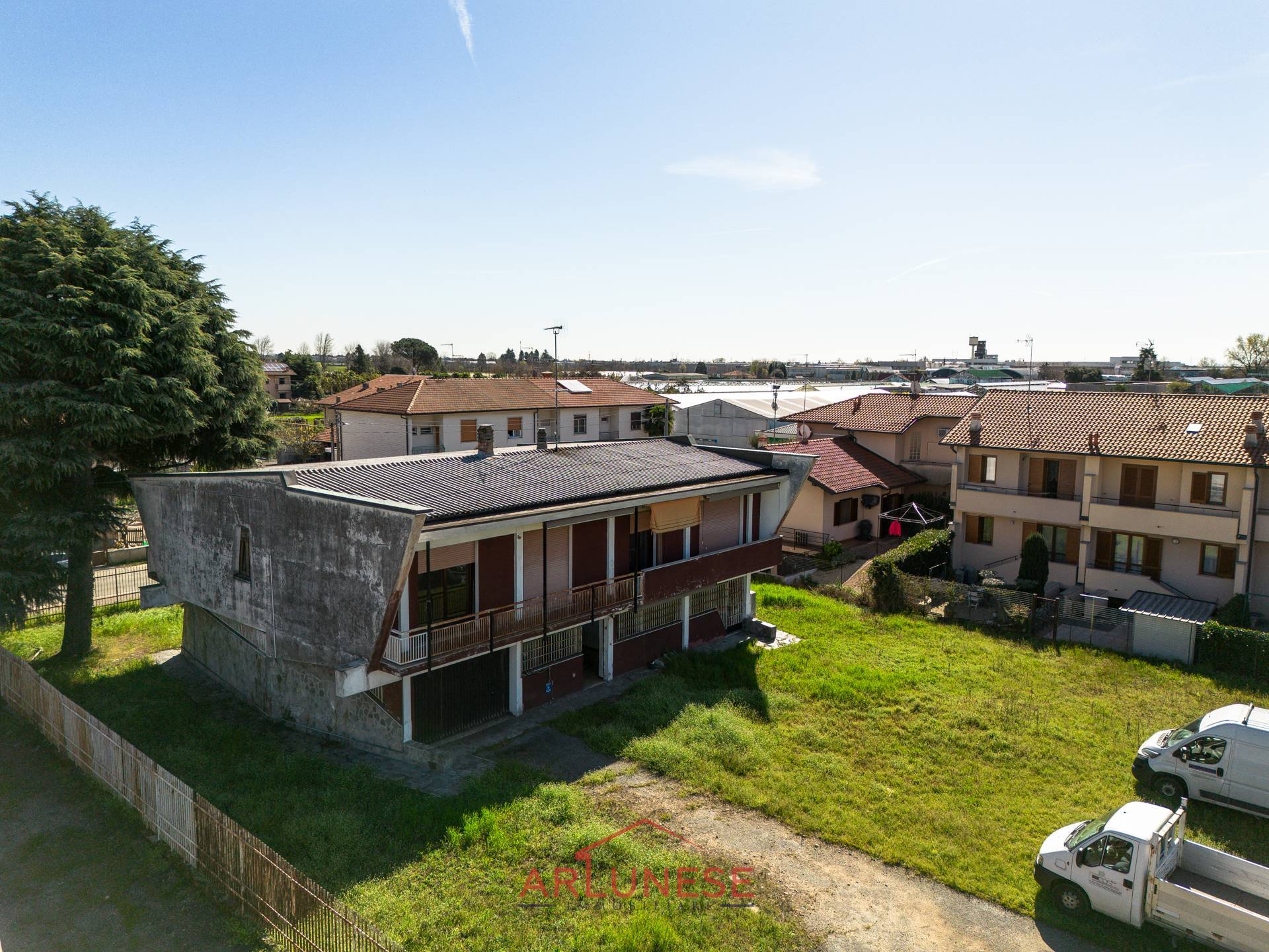 Villa in vendita a Inveruno