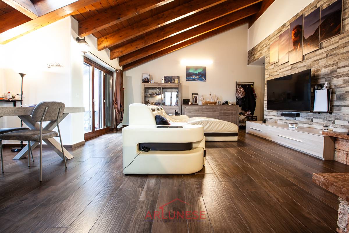 Appartamento in vendita a Ossona