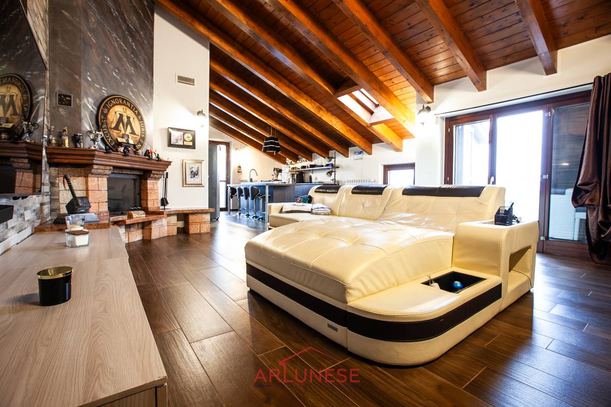 Appartamento in vendita a Ossona