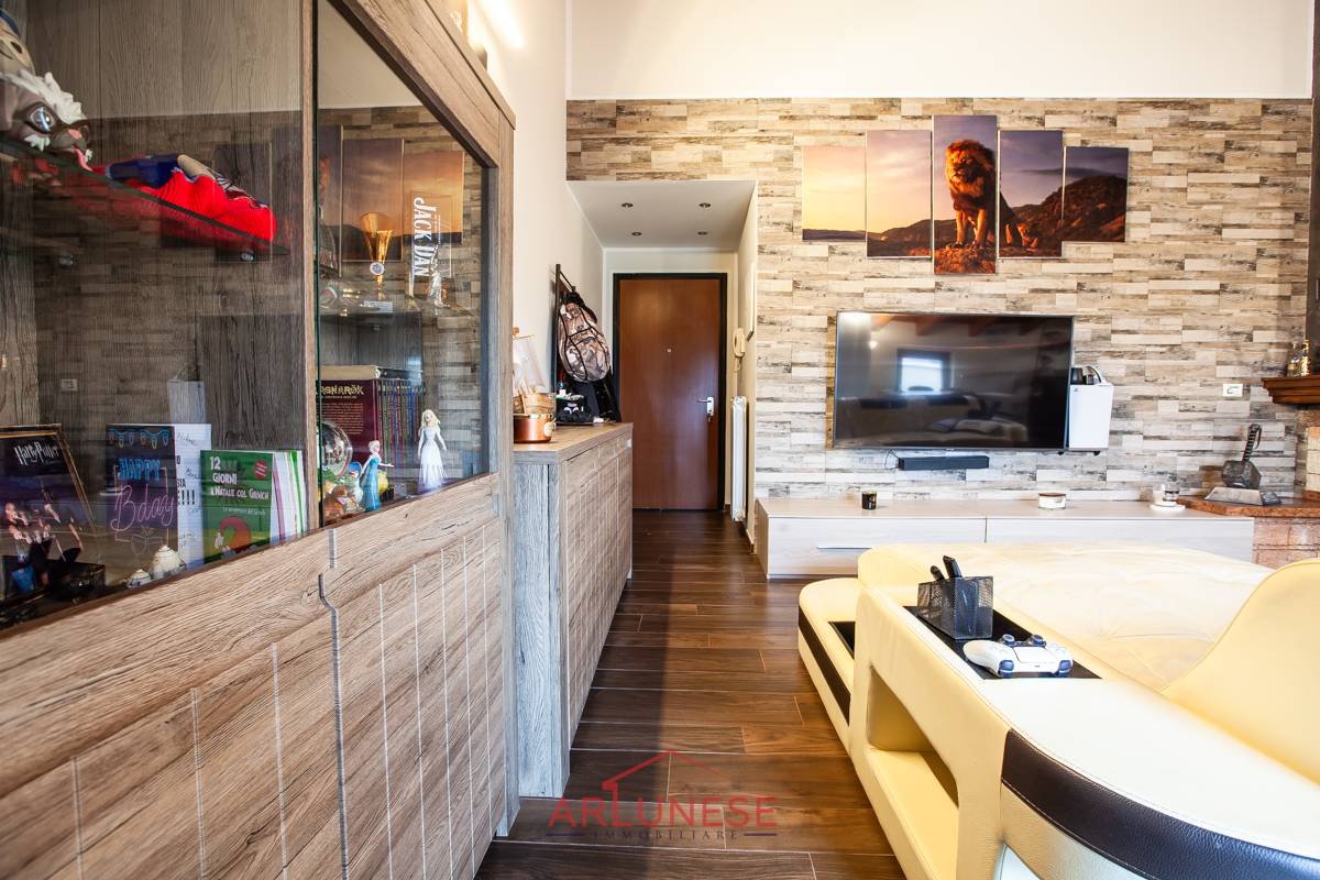 Appartamento in vendita a Ossona