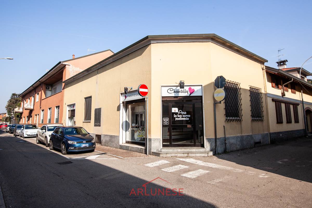 Locale commerciale in vendita a Parabiago